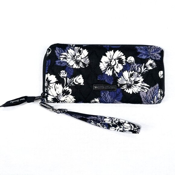 Vera Bradley floral wristlet wallet - Picture 1 of 5